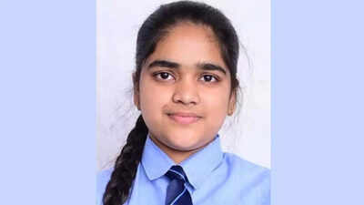 Who is Savi Jain? The nation topper from Shamli who almost scored a perfect 500 in CBSE class 12 |